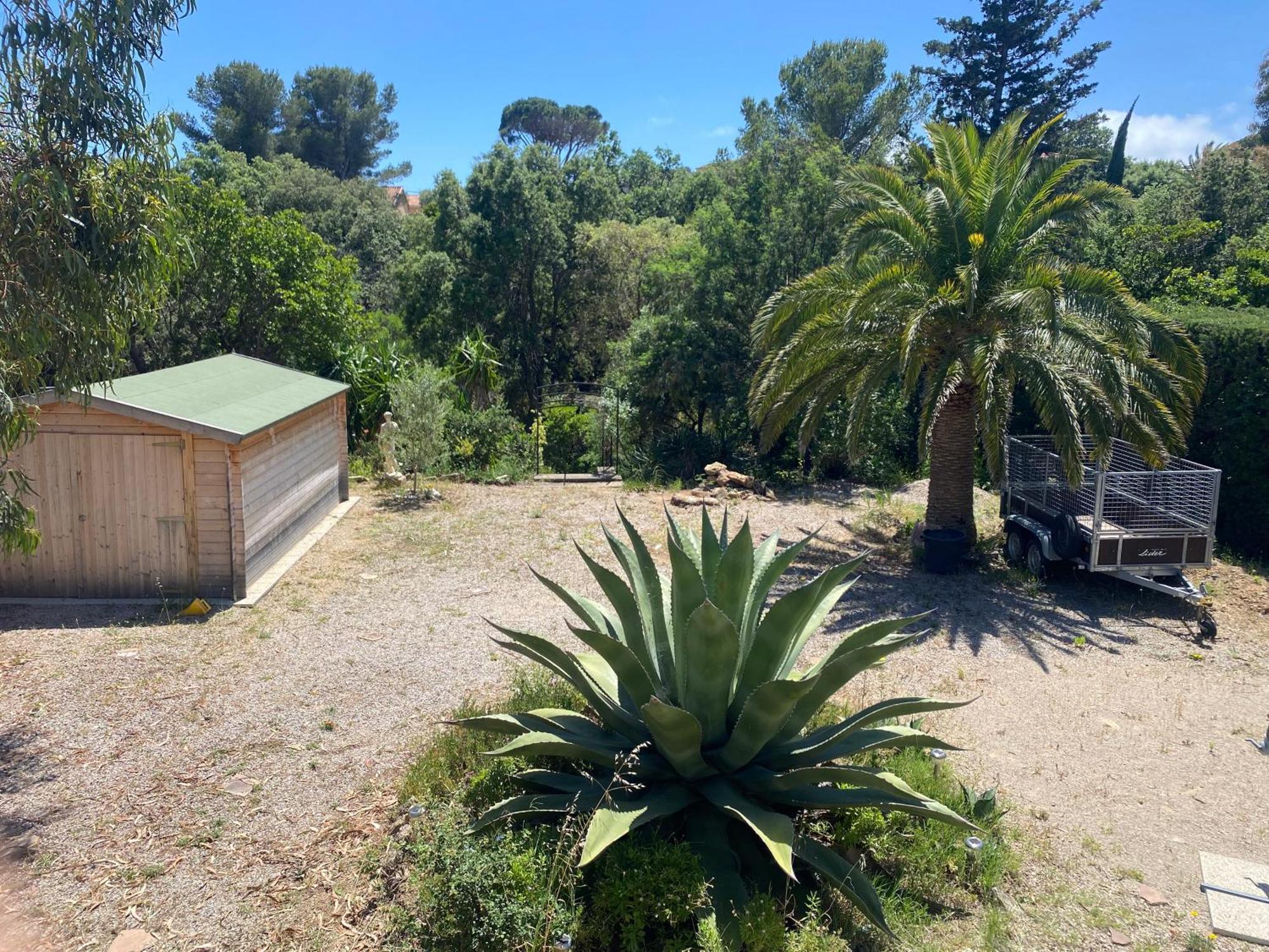 Chez Madou, T1 En Bas De Villa Et Rez De Jardin A 900M De La Mer Et Des Commerces Fréjus Dış mekan fotoğraf